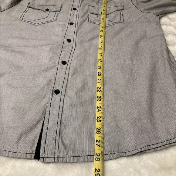 Modern Culture  Men’s Gray/Black Fleur Wings Button Down‎ Shirt Size Large - Picture 12 of 13